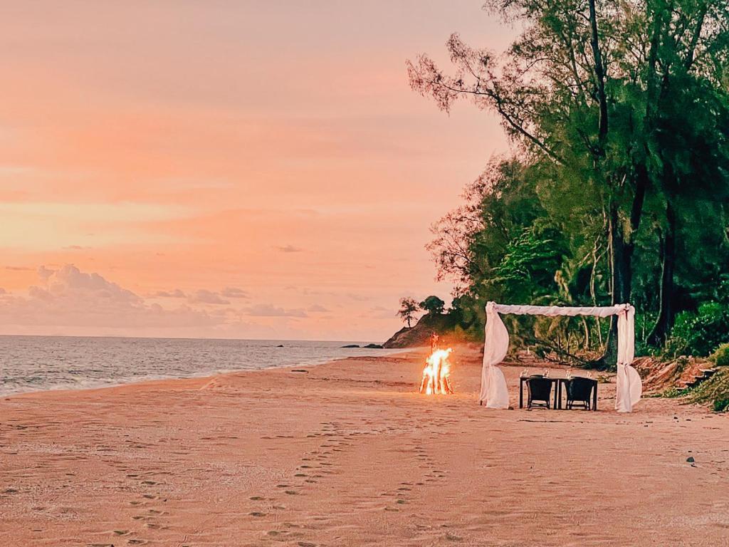 Baba Ecolodge Ko Phra Thong エクステリア 写真